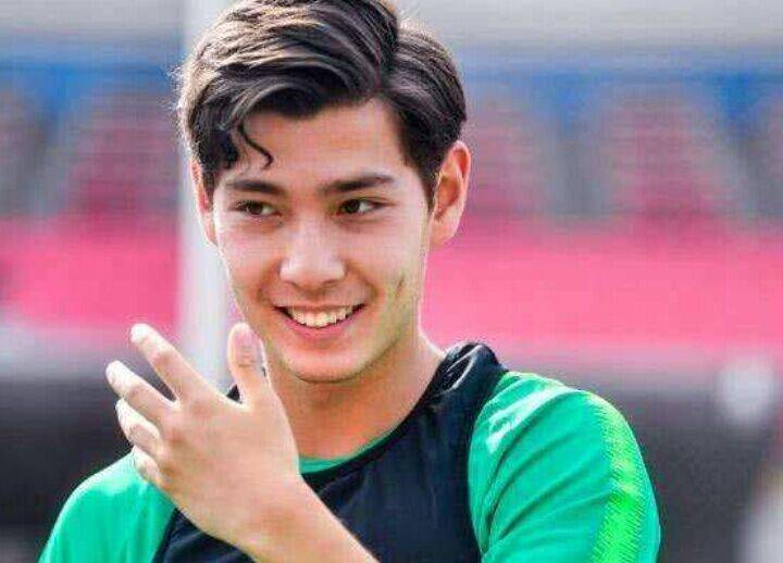 十大外围足球平台app_
中国足坛5帅哥！2门将2中场1前锋 3人已退役 第1今年22岁(图9)