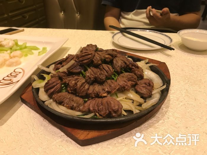 免费的球不看 俱乐部最难题时买票 你相识四川球迷的执念吗?|十大外围足球平台app(图2) 十大外围足球平台app